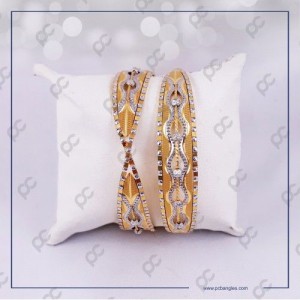 برند  PC BANGLES النگو کد: 223