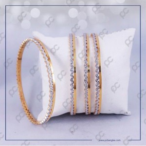 برند  PC BANGLES النگو کد: 227
