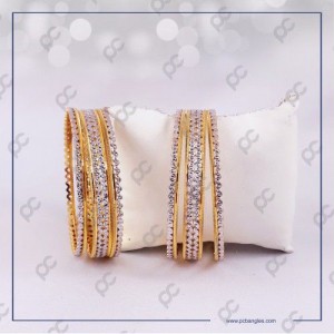 برند  PC BANGLES النگو کد: 241